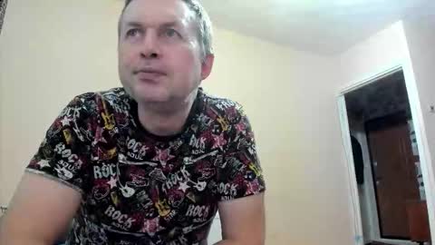 vano_822 online show from October 2025 10:12:01 PM