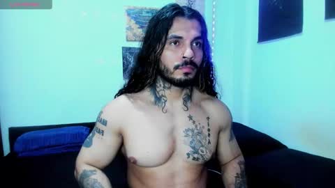 vanvelckan_ online show from January 2026 05:44:01 AM