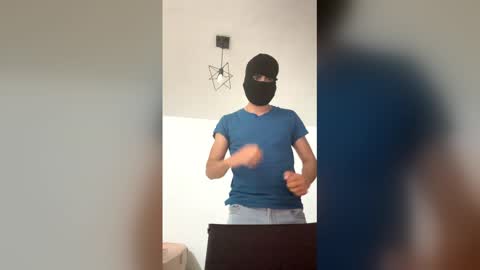 vaquerofit18 online show from April 2026 08:10:01 AM