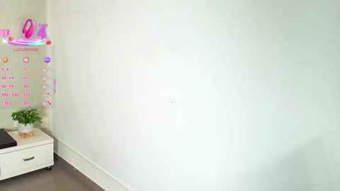 Victoria online show from November 2025 12:27:02 PM