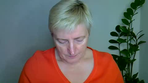 vea_motty online show from November 2025 05:56:01 PM