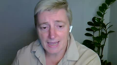 vea_motty online show from November 2025 07:26:01 PM