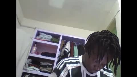 Vee tommy online show from April 2026 03:00:02 AM