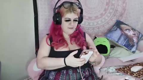 Veronica Lehane online show from January 2025 04:06:01 PM