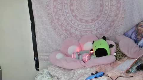 Veronica Lehane online show from February 2025 05:25:02 PM