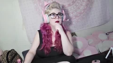 Veronica Lehane online show from February 2026 07:43:01 PM