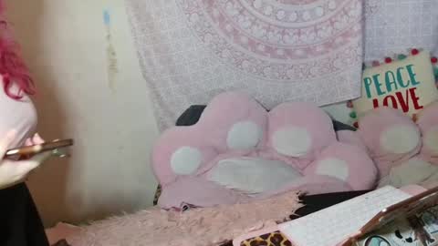 Veronica Lehane online show from July 2026 06:53:02 AM