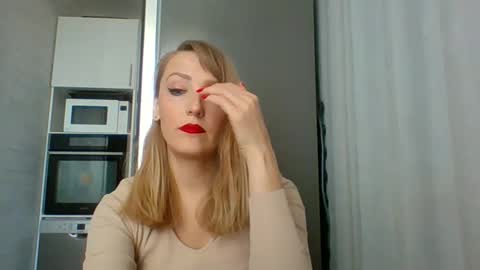 Veessa online show from April 2026 10:47:02 AM