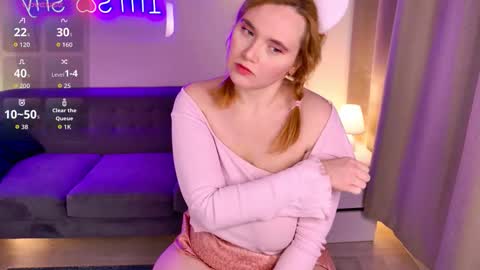 Cassie online show from October 2025 01:00:02 PM