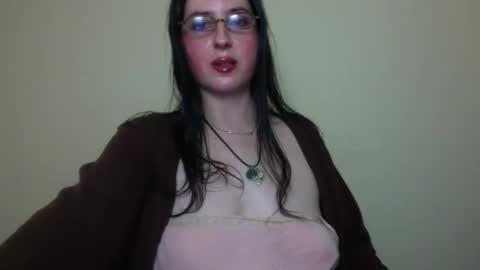 velira_ online show from December 2025 04:10:02 AM