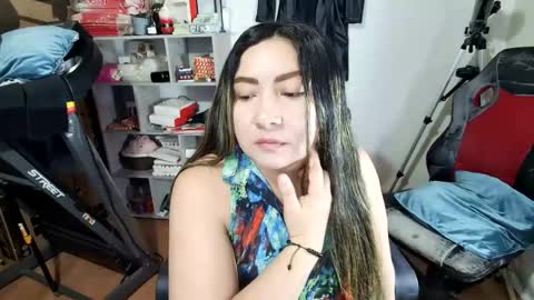 Snapshot of vellarossa chatting on July 2026 04:10:02 AM Im VelaI will be Christmas and New Year with my family December 22 to January 13 I will miss you guys. online show from July 2026 04:10:02 AM