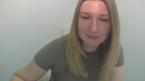 Snapshot of velour_idylle chatting on July 2026 07:53:02 PM velour_idylle online show from July 2026 07:53:02 PM