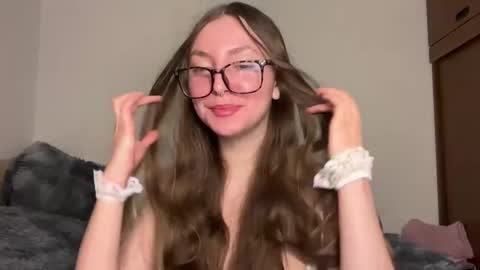 Sophi  online show from May 2026 05:13:02 AM