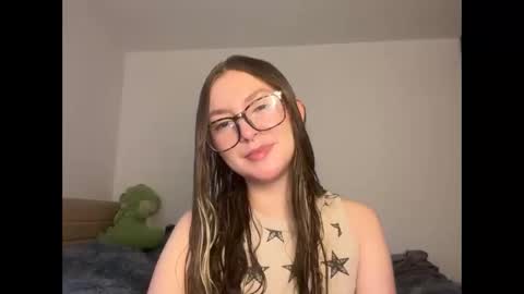 Sophi  online show from May 2026 10:15:01 PM