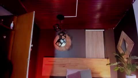 Isabella  online show from February 2026 11:37:01 AM