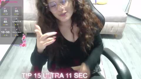 Snapshot of velvet_moon_v chatting on January 2026 01:25:02 PM velvet_moon_v online show from January 2026 01:25:02 PM