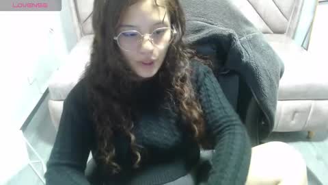 Snapshot of velvet_moon_v chatting on February 2026 08:07:02 PM velvet_moon_v online show from February 2026 08:07:02 PM