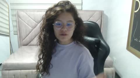 Snapshot of velvet_moon_v chatting on February 2026 08:24:01 PM velvet_moon_v online show from February 2026 08:24:01 PM