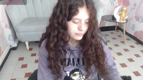 Snapshot of velvet_moon_v chatting on February 2026 01:12:02 PM velvet_moon_v online show from February 2026 01:12:02 PM