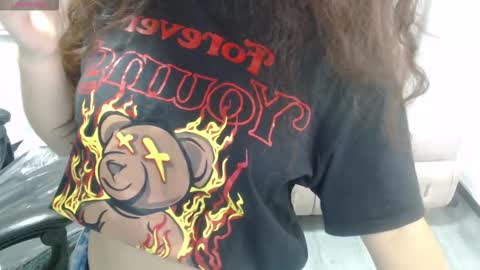 velvet_moon_v online show from March 2026 08:59:02 PM