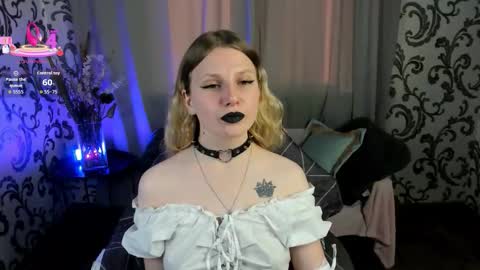 velvet_peach_ online show from October 2025 11:57:02 AM