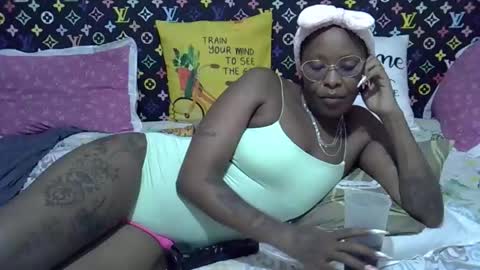 Snapshot of velvet_temptress chatting on January 2026 04:34:01 PM velvet online show from January 2026 04:34:01 PM