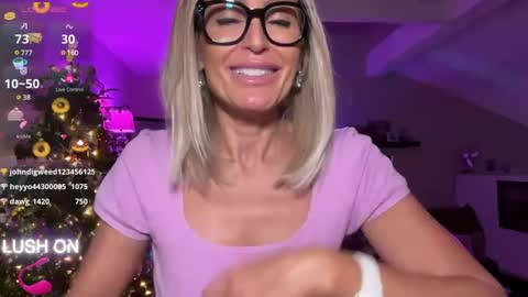 VelvetBarbie online show from December 2024 05:10:02 AM