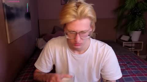 Snapshot of velvetbite chatting on January 2026 09:20:01 PM velvetbite online show from January 2026 09:20:01 PM