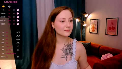 Snapshot of velvetcherry_ chatting on May 2026 08:43:02 AM Mia online show from May 2026 08:43:02 AM