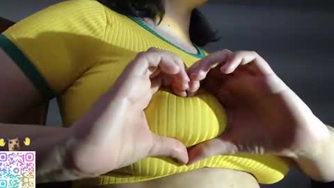 Snapshot of velvetcrystal chatting on June 2026 12:25:01 AM Crystal PVT OPEN online show from June 2026 12:25:01 AM