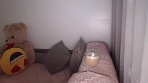 velvetmoon123 online show from December 2025 05:14:01 AM