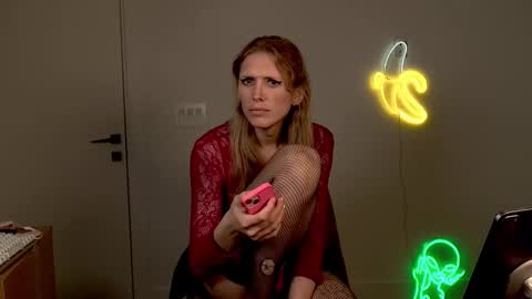 VelvetTGirl online show from March 2026 07:15:01 AM