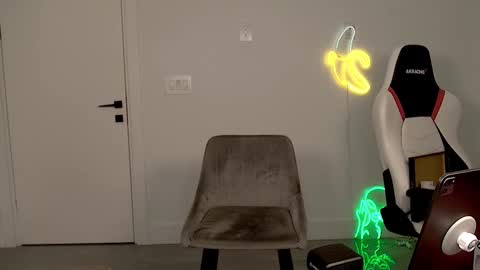 VelvetTGirl online show from March 2026 05:15:01 AM