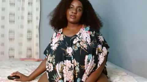 velvetychocolate1 online show from February 2026 01:21:02 AM