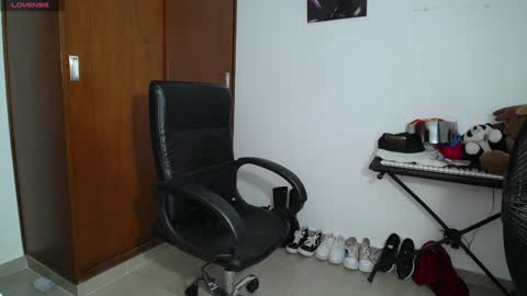 Venelope 3 online show from January 2025 03:22:01 AM