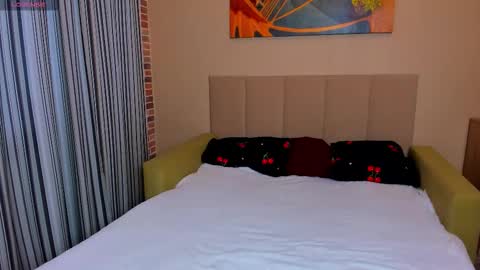 veneradi615 online show from October 2025 02:12:01 PM