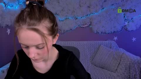 venezia_barton online show from March 2026 10:16:02 PM