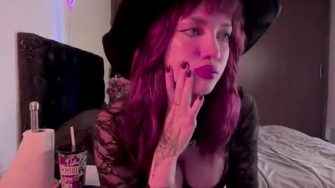 Snapshot of venicebtch666 chatting on October 2025 01:03:02 PM Lanna online show from October 2025 01:03:02 PM