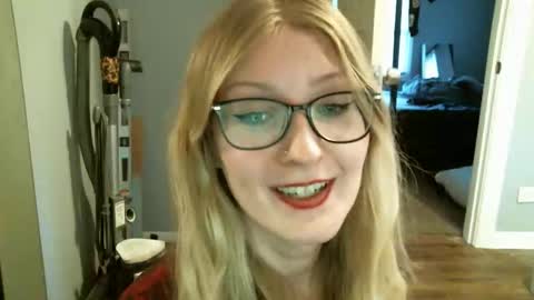 Snapshot of venomandvine chatting on February 2026 10:39:01 PM venomandvine online show from February 2026 10:39:01 PM