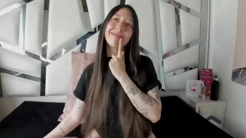 venurmorgan online show from October 2025 04:05:02 PM