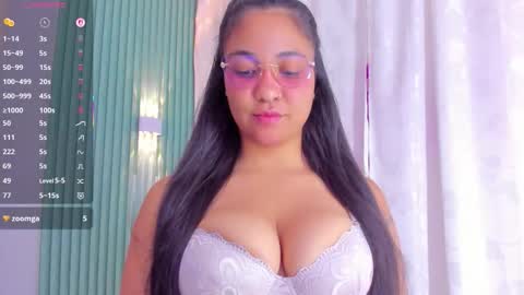 Snapshot of venus_0110 chatting on February 2026 09:55:02 PM Venus Veracruz online show from February 2026 09:55:02 PM