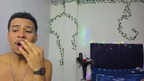 Snapshot of venus_boy2 chatting on November 2025 03:16:02 AM venus_boy2 online show from November 2025 03:16:02 AM