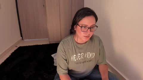 Venus online show from October 2025 08:40:02 PM