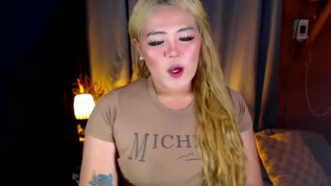 Snapshot of venus_colly chatting on June 2026 02:29:01 AM I am Colly Your mystery girl online show from June 2026 02:29:01 AM