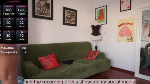 Bella online show from October 2025 01:14:01 PM