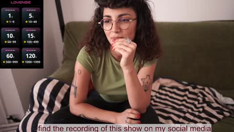 Bella online show from November 2025 11:21:01 AM