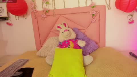 Mary online show from October 2025 01:00:02 AM