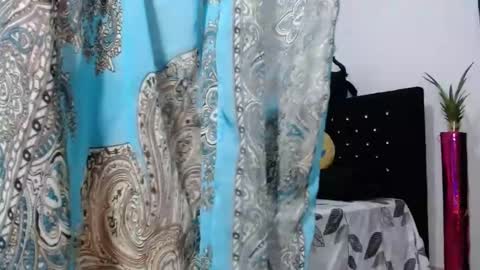 venus_menoza online show from December 2024 01:06:01 PM