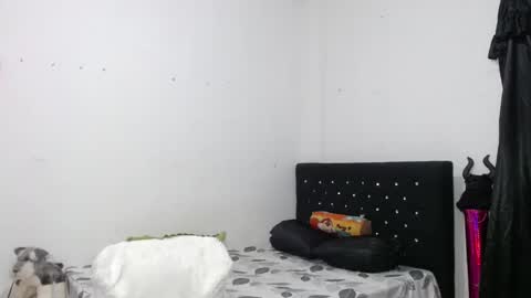 venus_menoza online show from February 2025 11:57:02 AM