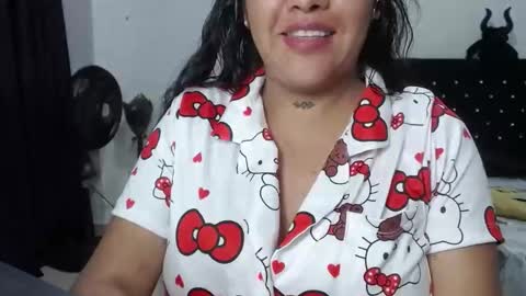 venus_menoza online show from October 2025 02:24:01 PM